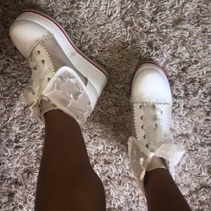 Girly platform sneakers